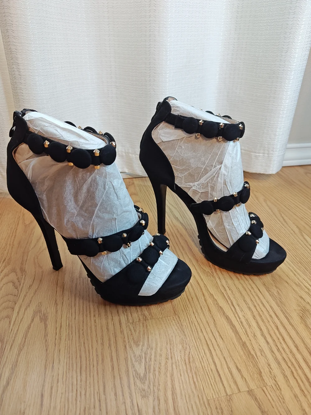 Glaze Black Studded Strappy Platform Heels Stiletto Sandal Edgy Glam Goth 8.5